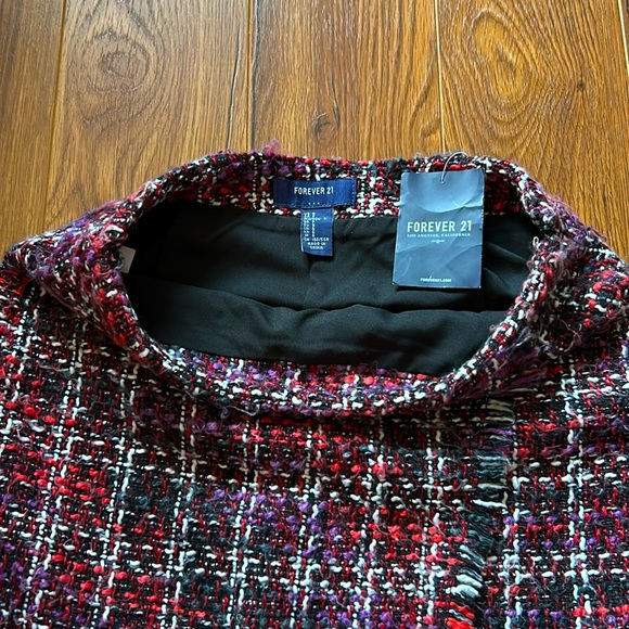 NWT FOREVER21 Knit skirt - Picture 2 of 3
